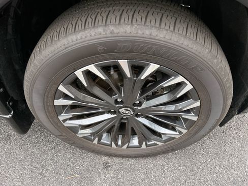 Used 2025 Nissan Rogue Platinum w/ Platinum Premium Package image 13