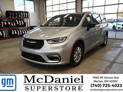 Used 2024 Chrysler Pacifica Touring-L