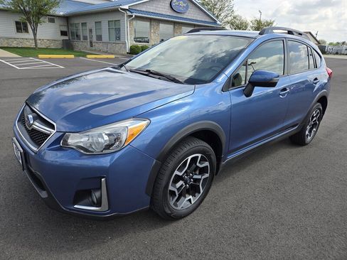 Used 2017 Subaru Crosstrek 2.0i Limited w/ Popular Package #2 image 7