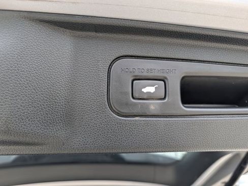 Used 2023 Honda Pilot EX-L image 29