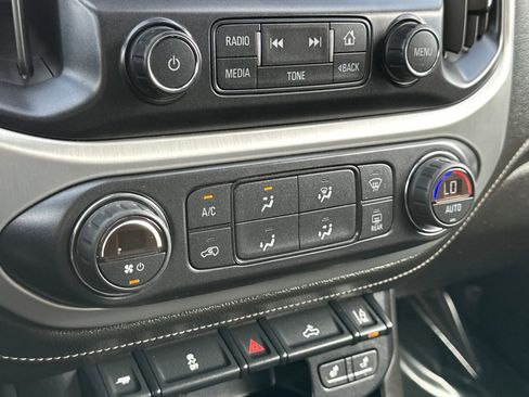 Used 2015 GMC Canyon SLT w/ Driver Alert Package image 27