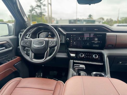 Certified 2026 GMC Sierra 1500 Denali Ultimate AWD/4WD image 12