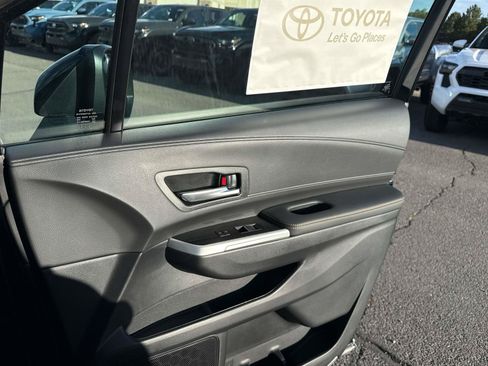 New 2026 Toyota Sienna XLE Woodland Edition AWD/4WD image 17