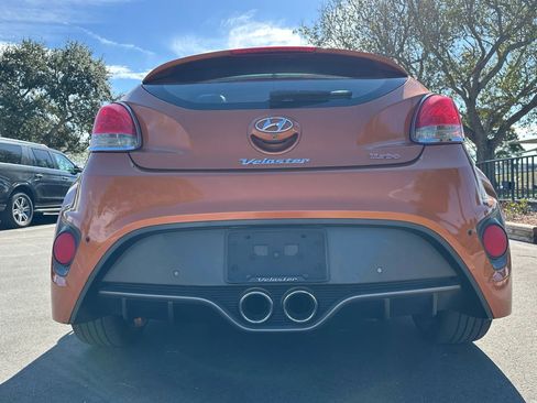 Used 2013 Hyundai Veloster Turbo w/ Ultimate Pkg image 10