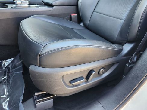 Used 2025 INFINITI QX55 Essential AWD/4WD image 16