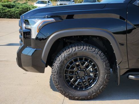 Used 2026 Toyota Tundra SR5 AWD/4WD image 9