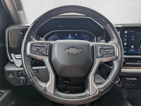 Used 2022 Chevrolet Silverado 1500 LT Trail Boss w/ Convenience Package II AWD/4WD image 11