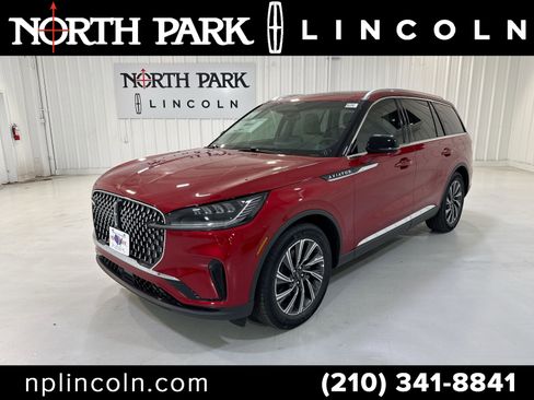 New 2026 Lincoln Aviator 2WD image 1