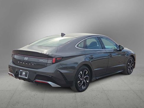Certified 2025 Hyundai Sonata SEL image 8
