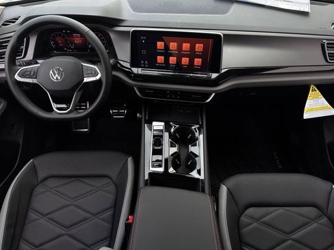 New 2026 Volkswagen Atlas Peak Edition AWD/4WD image 11