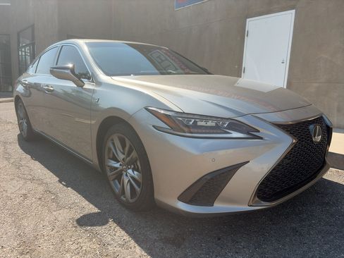 Used 2020 Lexus ES 350 F Sport w/ Accessory Package FWD image 3