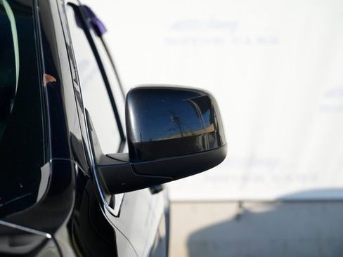 Used 2011 Jeep Grand Cherokee Laredo image 10