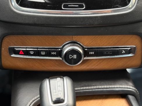 Used 2017 Volvo XC90 T6 Inscription w/ Vision Package AWD/4WD image 35
