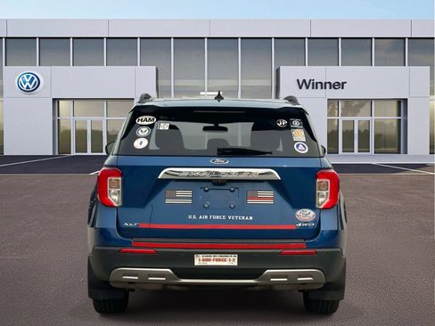 Used 2022 Ford Explorer XLT w/ Equipment Group 202A AWD/4WD image 4