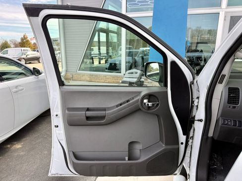 Used 2009 Nissan Xterra S w/ X Gear Pkg RWD image 18