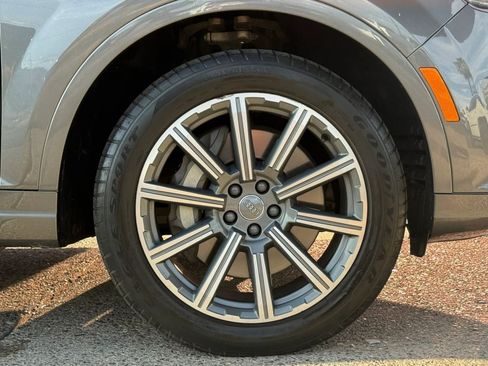 Used 2018 Audi Q7 3.0T Prestige w/ Prestige Package AWD/4WD image 25