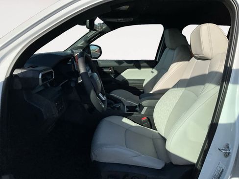 New 2025 Toyota Tacoma Limited image 9