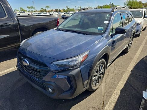 Used 2023 Subaru Outback Onyx Edition image 5