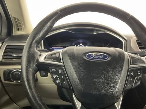 Used 2020 Ford Fusion SEL image 23