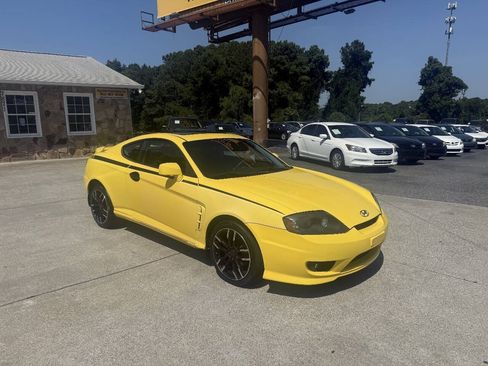 Used 2006 Hyundai Tiburon GS FWD image 9