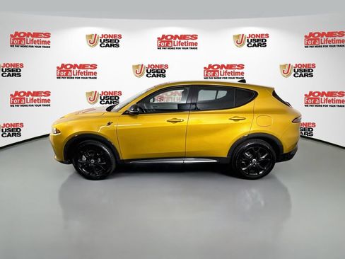 Used 2024 Dodge Hornet R/T Plus w/ R/T Blacktop Package AWD/4WD image 15