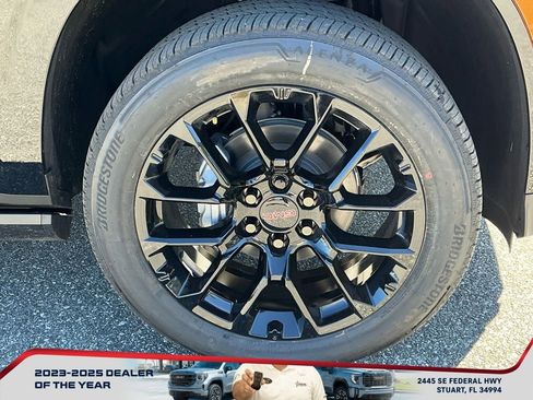 New 2026 GMC Yukon XL Denali w/ Sun & Power Step Package image 14