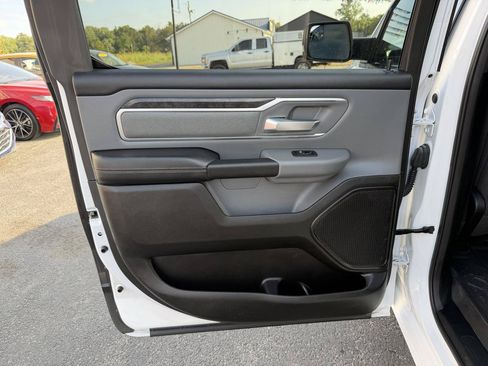 Used 2022 RAM 1500 Big Horn AWD/4WD image 16