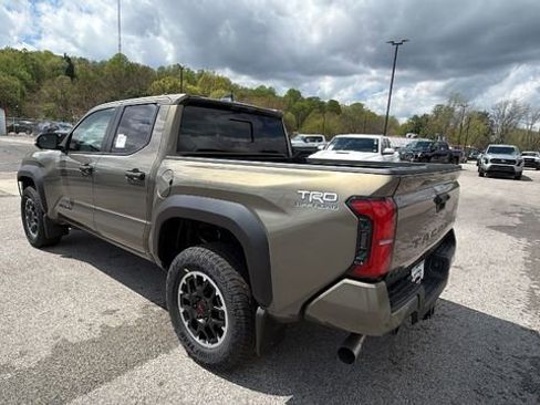 New 2026 Toyota Tacoma TRD Off-Road AWD/4WD image 3