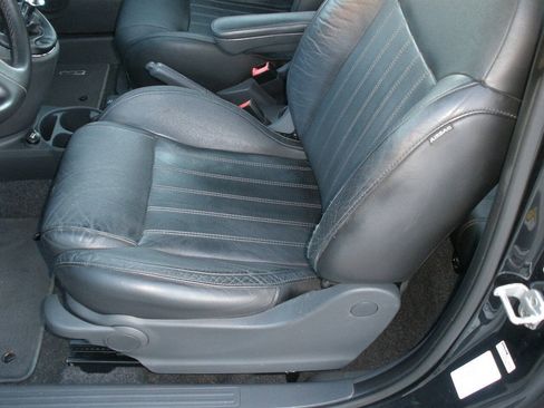 Used 2012 FIAT 500 Sport w/ Safety & Sound Pkg FWD image 23