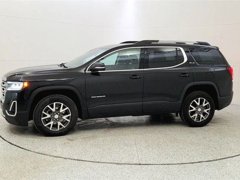 Used 2023 GMC Acadia SLE w/ Driver Convenience Package image 4