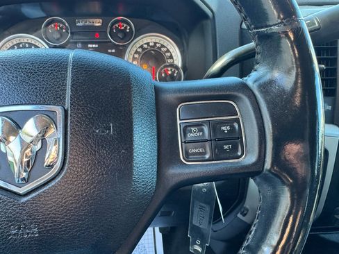 Used 2014 RAM 2500 Big Horn image 28