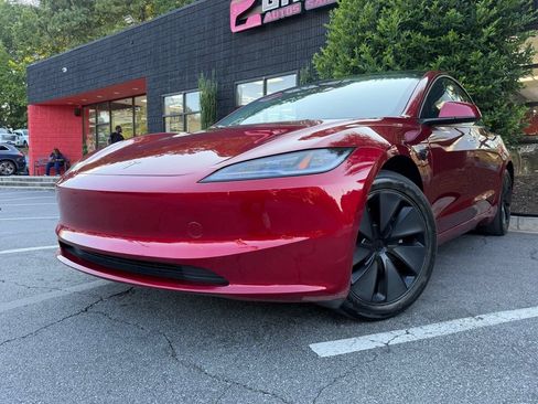 Used 2025 Tesla Model 3 Long Range RWD image 2