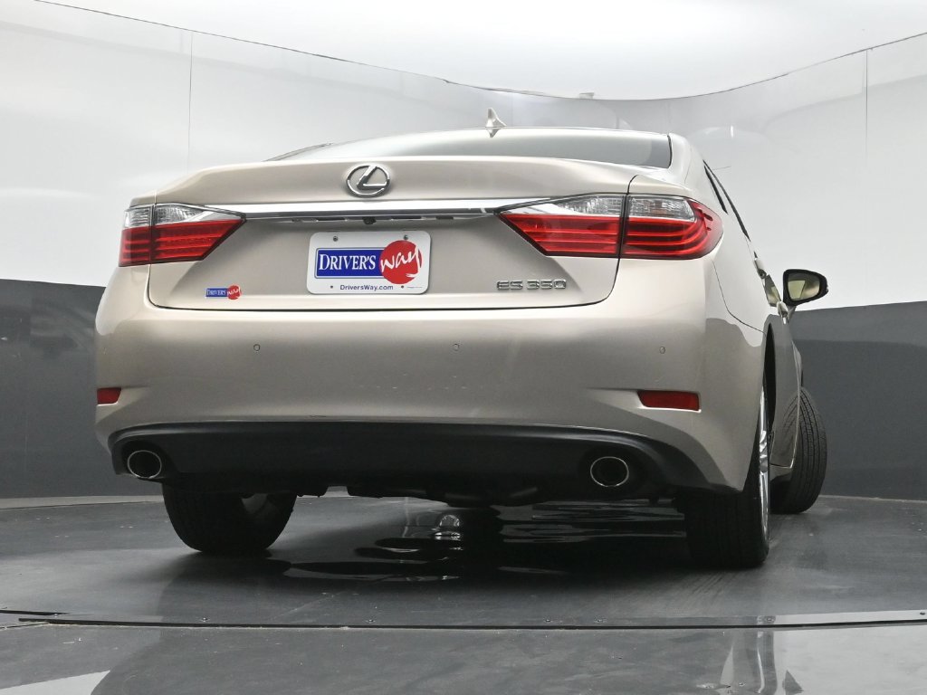Used 2015 Lexus ES 350 w/ Premium Package FWD image 28