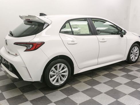 New 2026 Toyota Corolla SE image 8