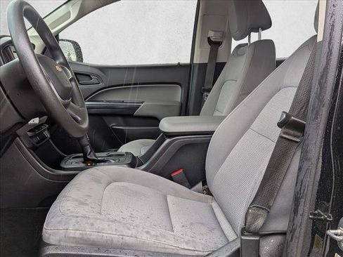 Used 2018 Chevrolet Colorado W/T w/ WT Convenience Package RWD image 9