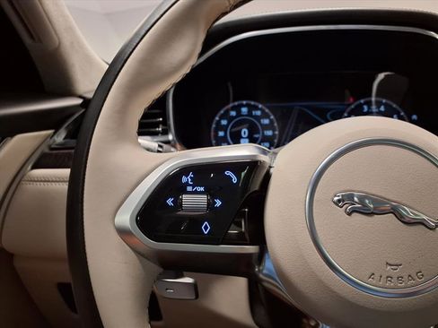 Used 2021 Jaguar F-PACE S image 29