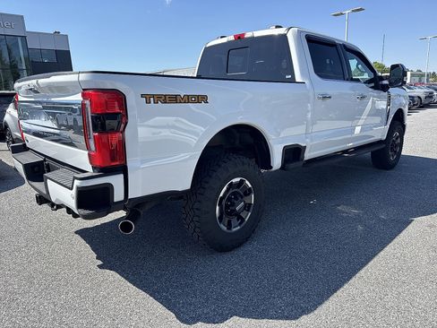 Used 2024 Ford F350 Platinum w/ Tremor Off-Road Package AWD/4WD image 3