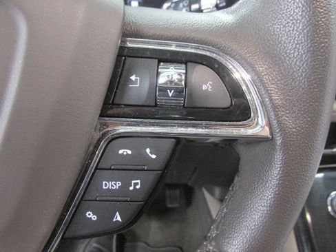 Used 2023 Lincoln Nautilus AWD w/ Premium Package image 35