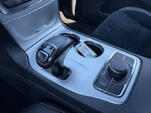 Used 2015 Jeep Grand Cherokee SRT AWD/4WD image 17