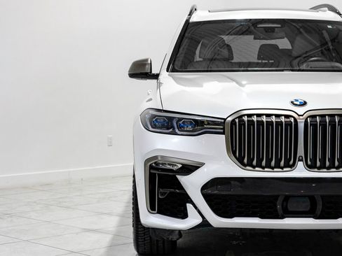 Used 2021 BMW X7 M50i image 48