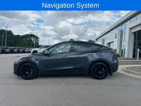Used 2021 Tesla Model Y Long Range AWD/4WD image 3