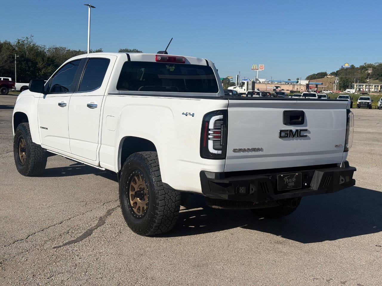 Used 2015 GMC Canyon SLT AWD/4WD image 11