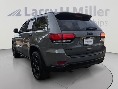 Used 2019 Jeep Grand Cherokee Laredo