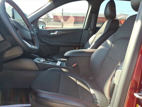 Certified 2025 Ford Escape ST-Line w/ Tech Pack #1 image 14