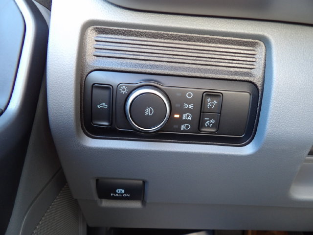 Used 2025 Ford F250 XLT w/ FX4 Off-Road Package AWD/4WD image 27