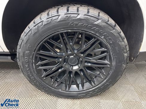 Used 2021 GMC Yukon Denali w/ Denali Ultimate Package image 29