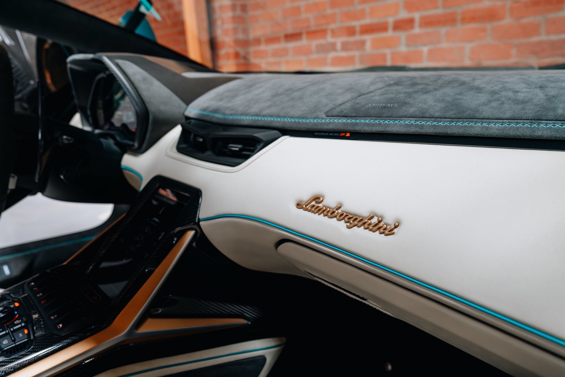 Used 2021 Lamborghini Sian Roadster AWD/4WD image 14