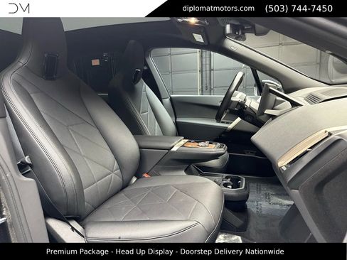 Used 2022 BMW iX xDrive50 w/ Premium Package image 20