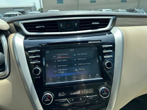 Used 2017 Nissan Murano Platinum w/ Platinum Technology Package AWD/4WD image 57