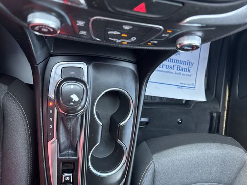 Used 2019 Chevrolet Equinox LT AWD/4WD image 17
